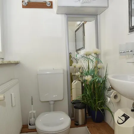 Fewo1846 - Artemis - Vintage Altbau-wohnung Im 4 Og Eines Geschaeftshauses Im Stadtzentrum Flensburg
